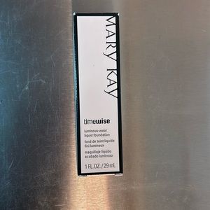 Mary Kay ivory 2 foundation